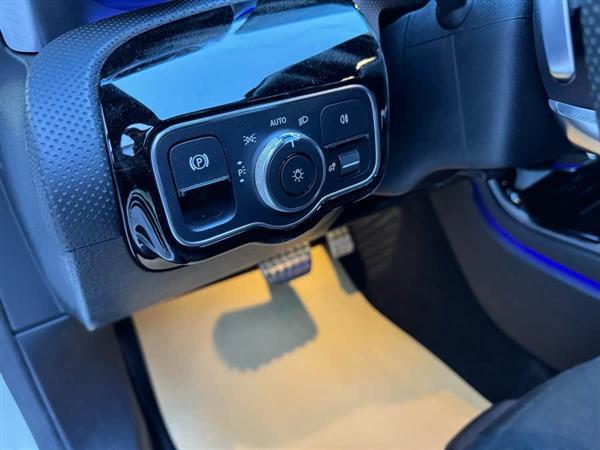奔驰CLA 2021款 CLA 200 4MATIC