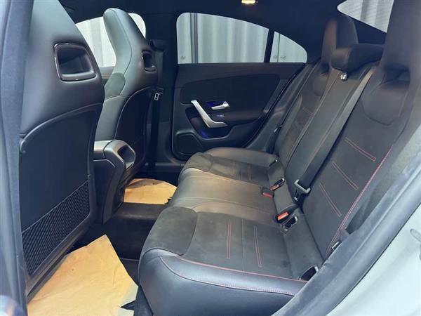 奔驰CLA 2021款 CLA 200 4MATIC
