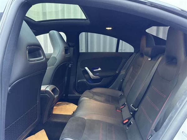 奔驰CLA 2021款 CLA 200 4MATIC