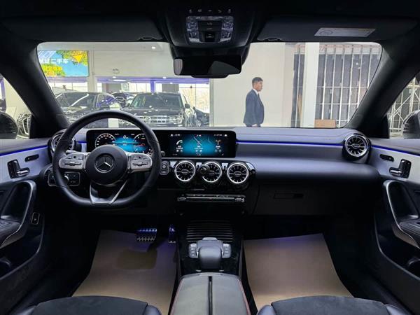 奔驰CLA 2021款 CLA 200 4MATIC