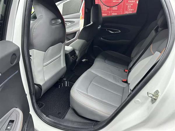 长安UNI-T 2022款 1.5T 运动版 尊贵型