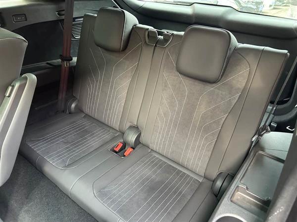 奥迪Q5 e-tron 2022款 50 e-tron quattro 荣耀型 机甲套装