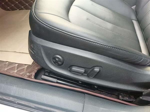 奥迪A6L 2015款 TFSI 百万纪念智领型