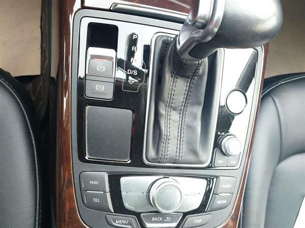 奥迪A6L 2015款 TFSI 百万纪念智领型