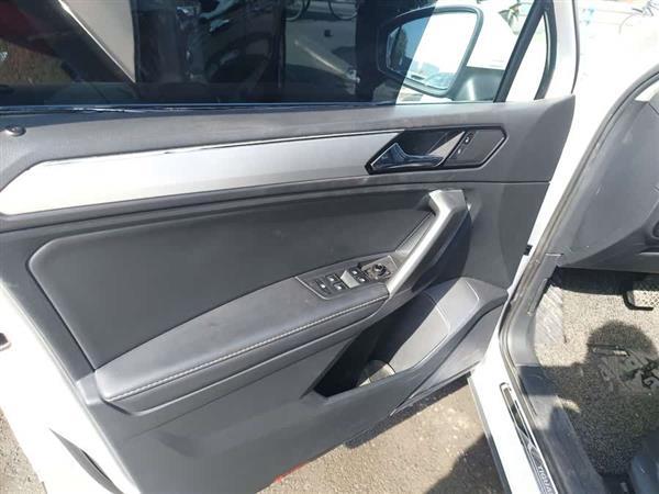 途观L 2017款 330TSI 自动两驱豪华版