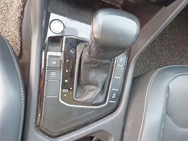 途观L 2017款 330TSI 自动两驱豪华版
