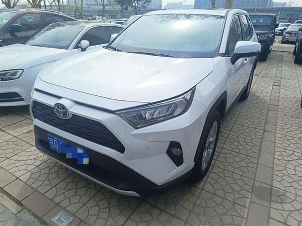 RAV4荣放 2022款 2.0L CVT两驱风尚版