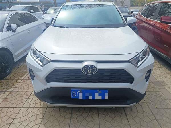 RAV4荣放 2022款 2.0L CVT两驱风尚版