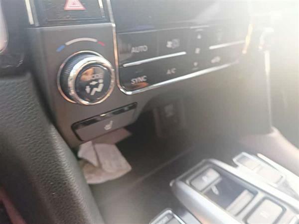 本田UR-V 2020款 370TURBO 四驱尊享版