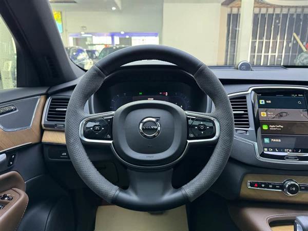 沃尔沃XC90 2024款 B5 智行豪华版 5座