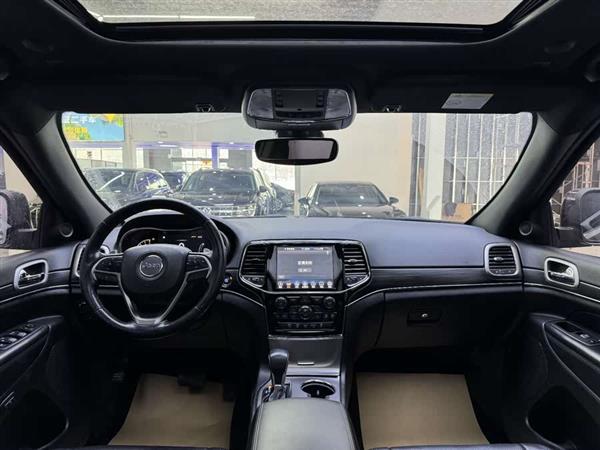 大切诺基(进口) 2020款 3.0L 精英导航版