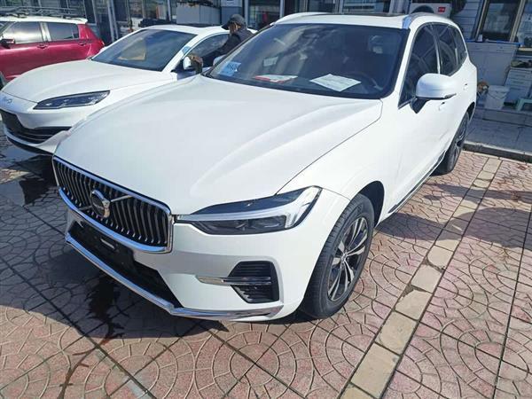 沃尔沃XC60 2024款 B5 四驱智逸豪华版