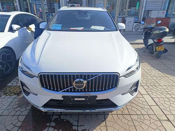 沃尔沃XC60 2024款 B5 四驱智逸豪华版