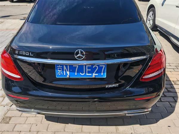 奔驰E级 2019款 E 260 L