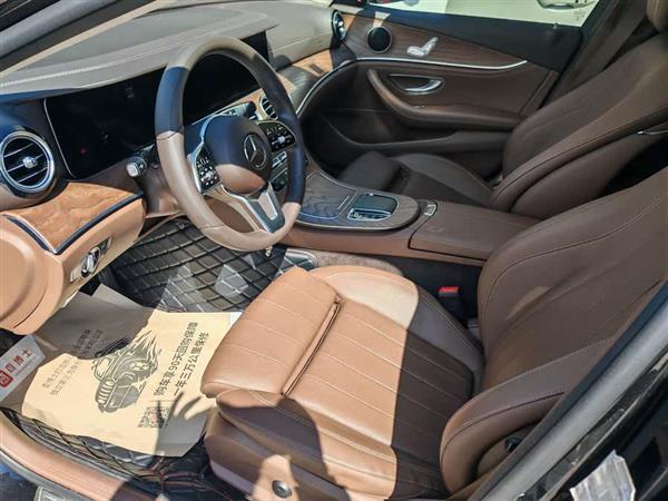 奔驰E级 2019款 E 260 L