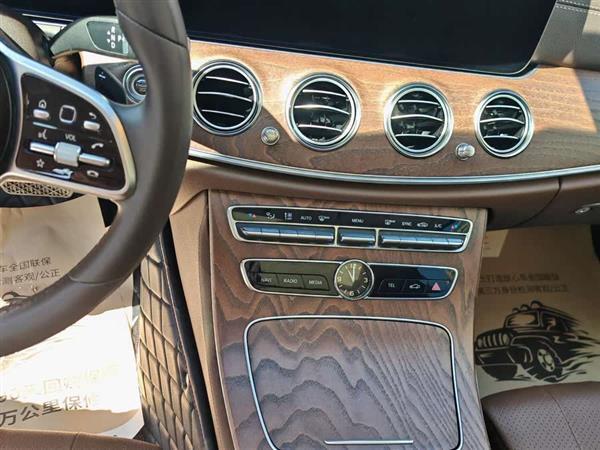 奔驰E级 2019款 E 260 L