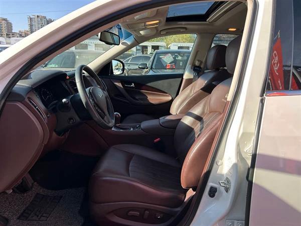 英菲尼迪QX50(进口) 2013款 2.5L 两驱尊雅版