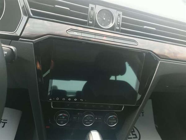 迈腾 2017款 330TSI DSG 豪华型