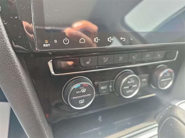 迈腾 2017款 330TSI DSG 豪华型