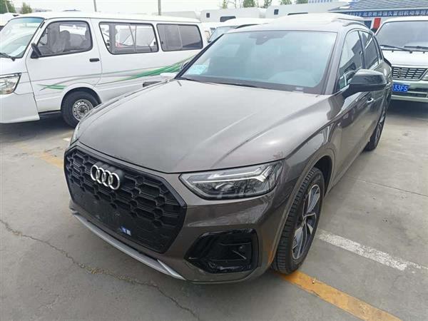 奥迪Q5L 2023款 40T 豪华动感型