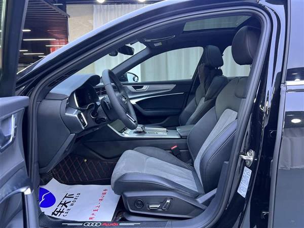 奥迪A6L 2023款 改款 45 TFSI 臻选动感型