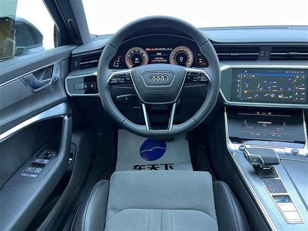 奥迪A6L 2023款 改款 45 TFSI 臻选动感型