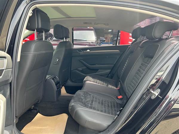 迈腾 2020款 330TSI DSG 豪华型