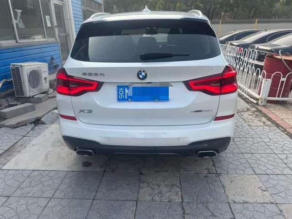 宝马X3 2022款 xDrive30i 领先型 M曜夜套装