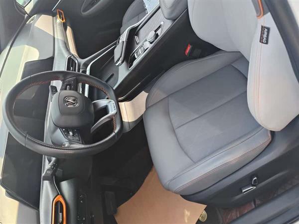 长安UNI-T 2022款 1.5T 尊贵型