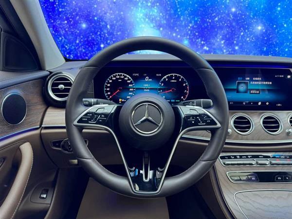 奔驰E级 2021款 E 260 L
