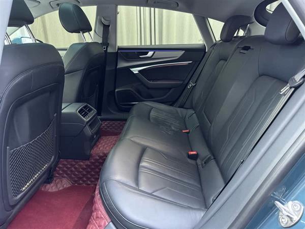 奥迪A7 2021款 45 TFSI 专享型