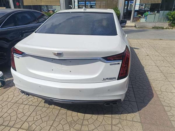 凯迪拉克CT6 2021款 28T 领先超级巡航型