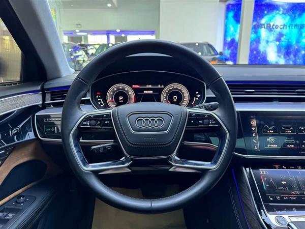 奥迪A8 2023款 A8L 55 TFSI quattro 旗舰型