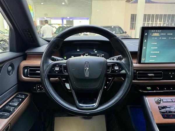 飞行家 2020款 3.0T V6 四驱尊雅版