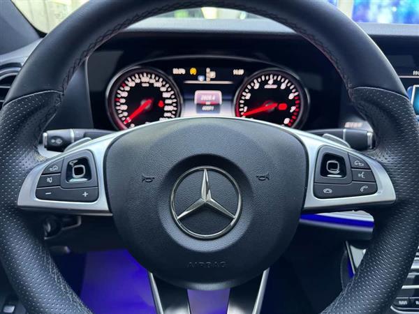 奔驰E级 2017款 改款 E 300 运动型
