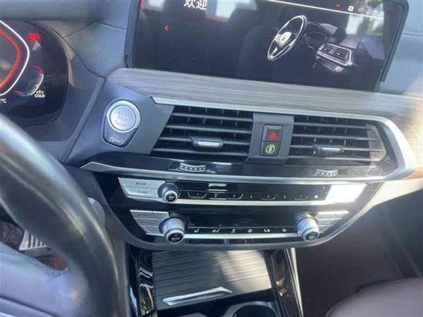 宝马X3 2021款 改款 xDrive28i 豪华套装