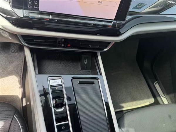 途昂 2023款 380TSI 四驱尊崇旗舰版
