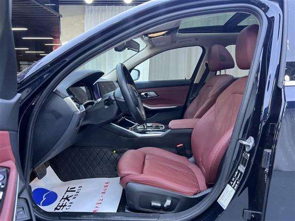 宝马3系 2022款 325Li xDrive M运动套装
