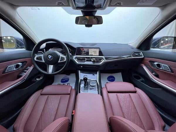 宝马3系 2022款 325Li xDrive M运动套装
