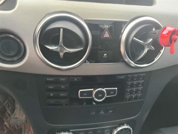 奔驰GLK级 2015款 GLK 260 4MATIC 动感型 极致版