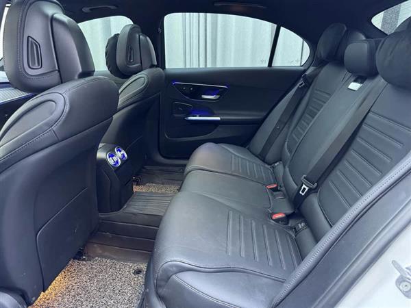 奔驰C级 2024款 C 260 L 运动版