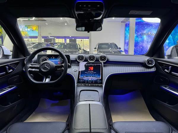 奔驰C级 2024款 C 260 L 运动版
