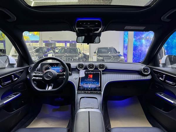 奔驰C级 2024款 C 260 L 运动版