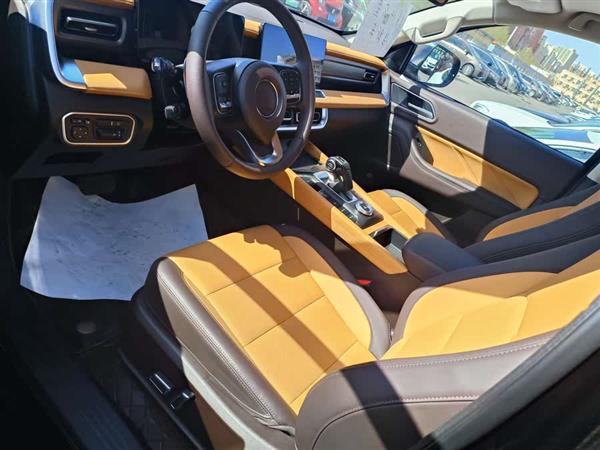 炮 2023款 2.0T乘用版自动汽油四驱尊享型GW4C20B