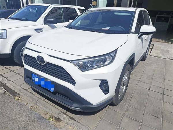RAV4荣放 2021款 2.0L CVT两驱风尚PLUS版