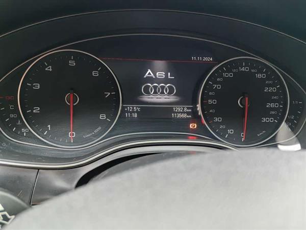奥迪A6L 2014款 50 TFSI quattro 豪华型