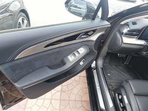 红旗H9 2020款 2.0T 智联旗畅版