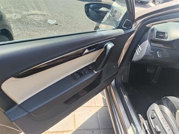 迈腾 2015款 2.0TSI 旗舰型