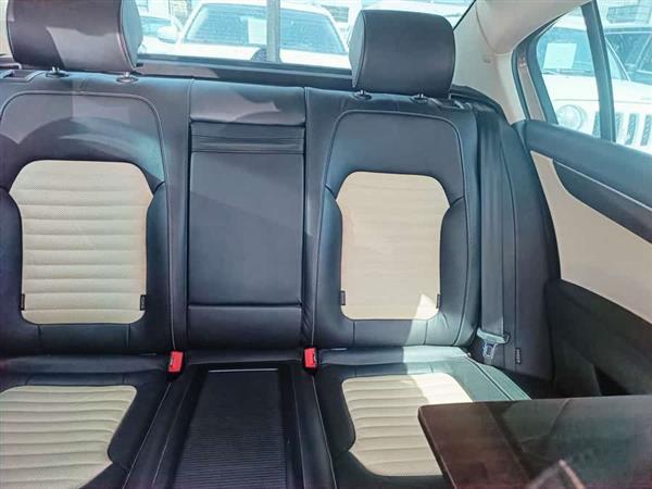 迈腾 2015款 2.0TSI 旗舰型