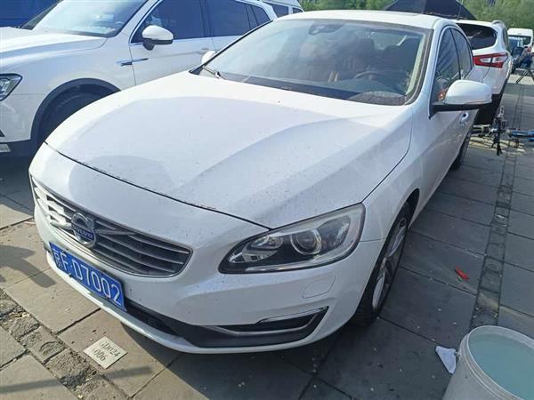 沃尔沃S60 2015款 S60L T5 智驭版